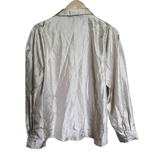 Lulu’s • Silky Long Sleeve Button Down Shirt - Picture 2 of 7